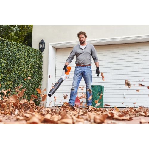 Dmuchawa akumulatorowa STIHL BGA 60 - zestaw AK 30 i AL 101